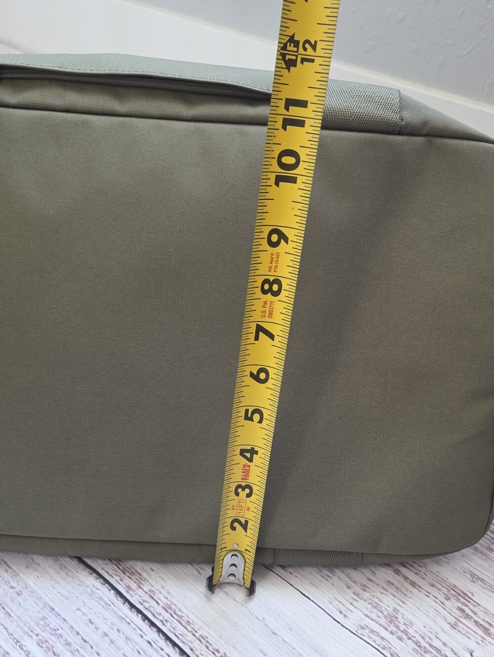 Beis The BEISics Duffle In Olive Travel Gym Tote Large Weekender Bag - Picture 15 of 16